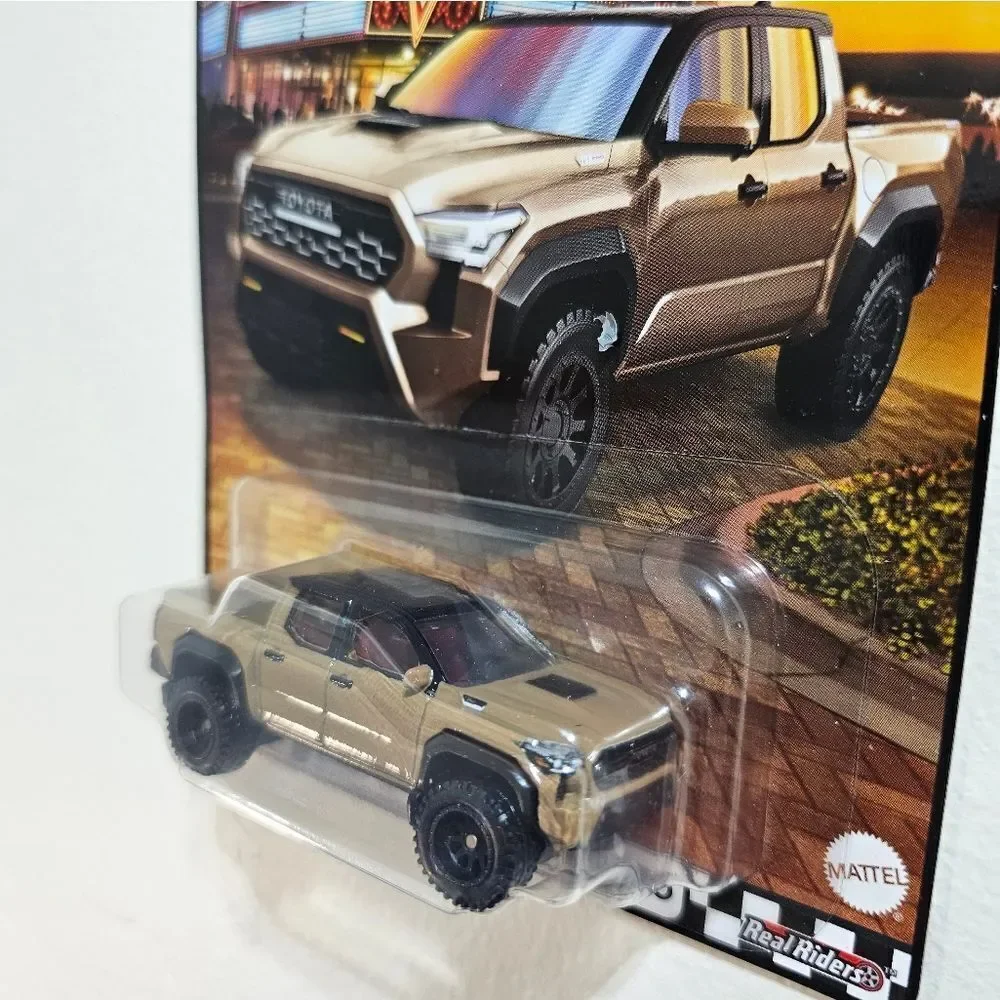 Hot Wheels Premium Boulevard 2024 TOYOTA TACOMA TRD PRO #128